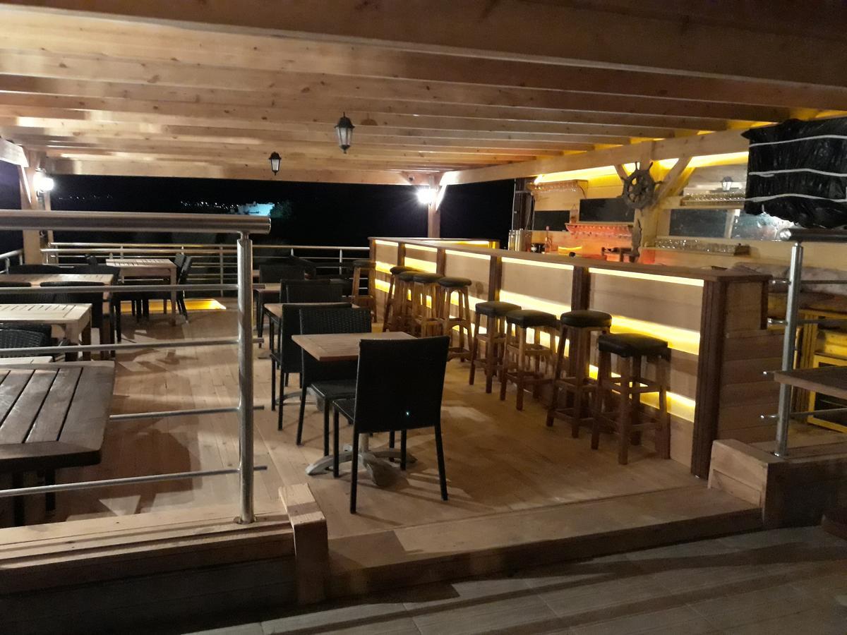Mini Star Hotel Битез Экстерьер фото