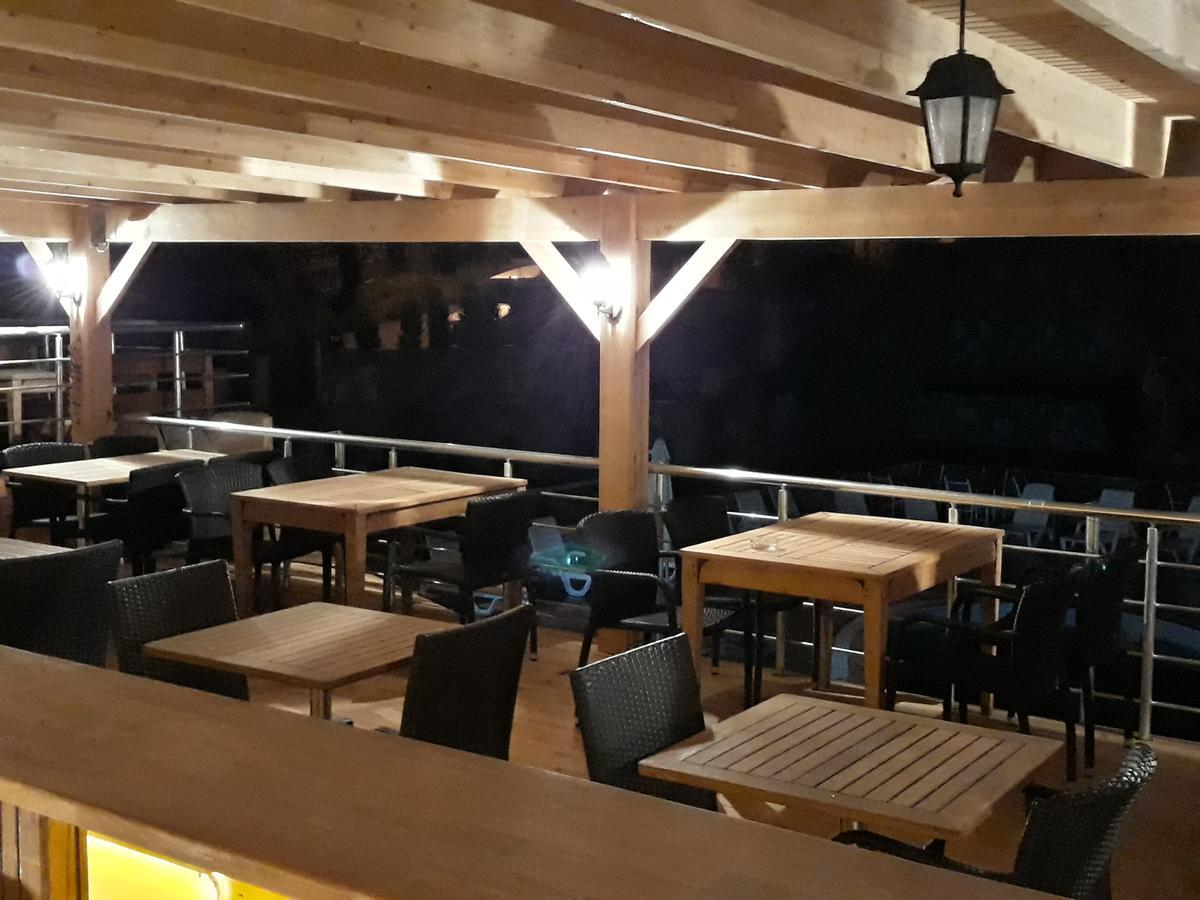 Mini Star Hotel Битез Экстерьер фото